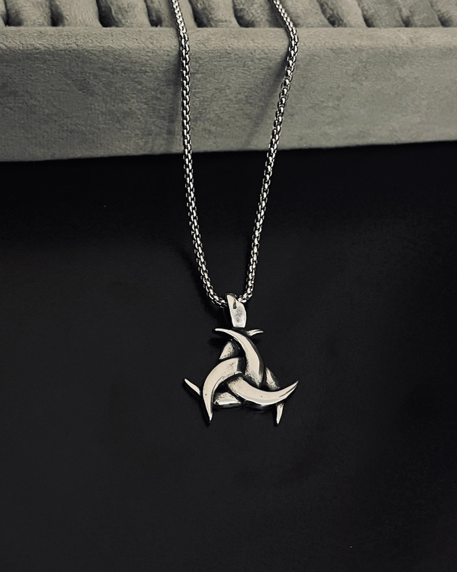 گردنبند سه شاخ اودین