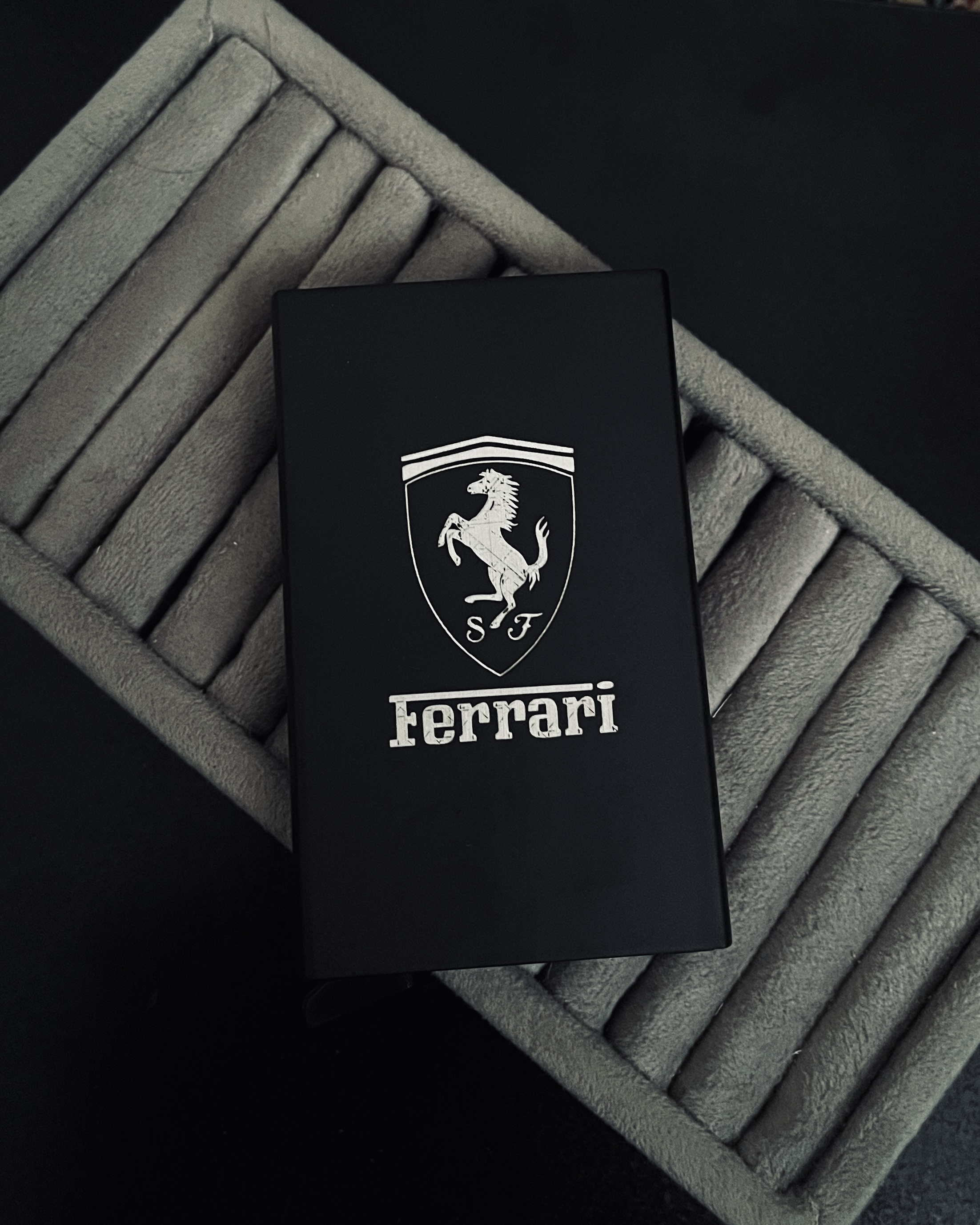 جاکارتی Ferrari